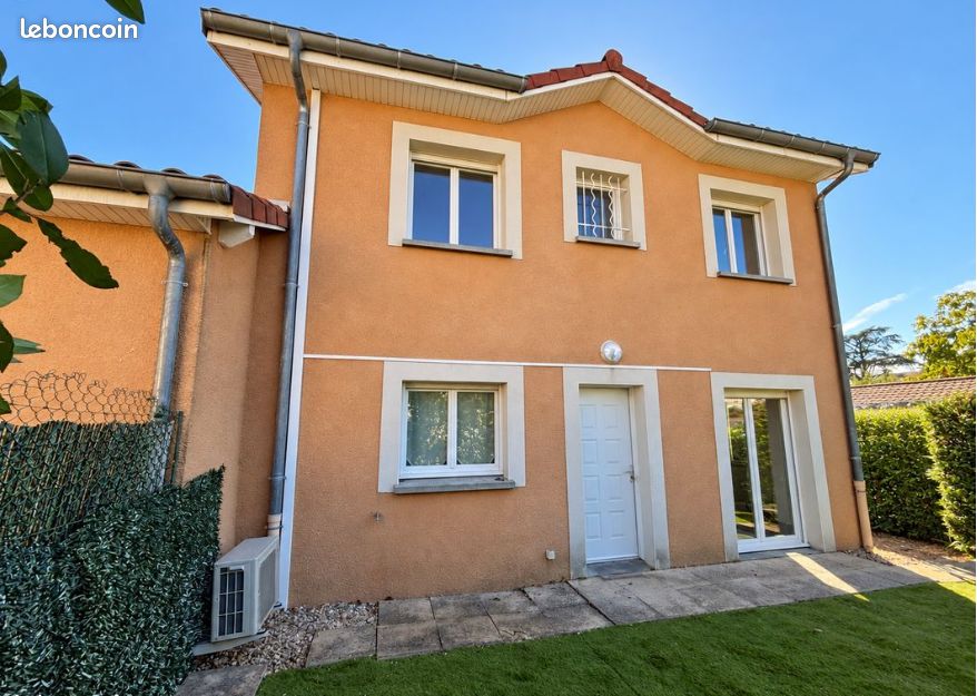 Appartement 3 pièces 57 m² · à Saint-Bonnet-de-Mure · 56,7 m² · 1 110 €/mois