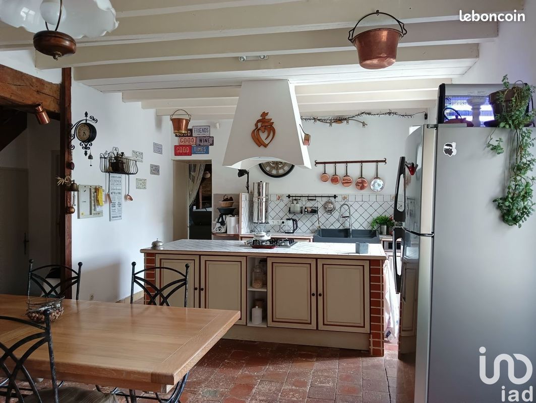 Longère 7 pièces 184 m² - Sainte-Verge 79100 (image principale 11)