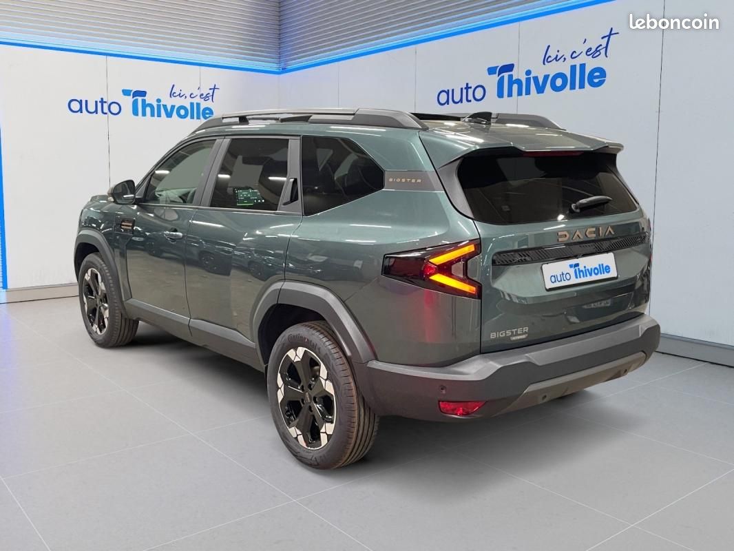 Dacia bigster EXTREME Hybride 155cv Véhicule de Direction 4 800km + Toit Ouvrant (image 3)