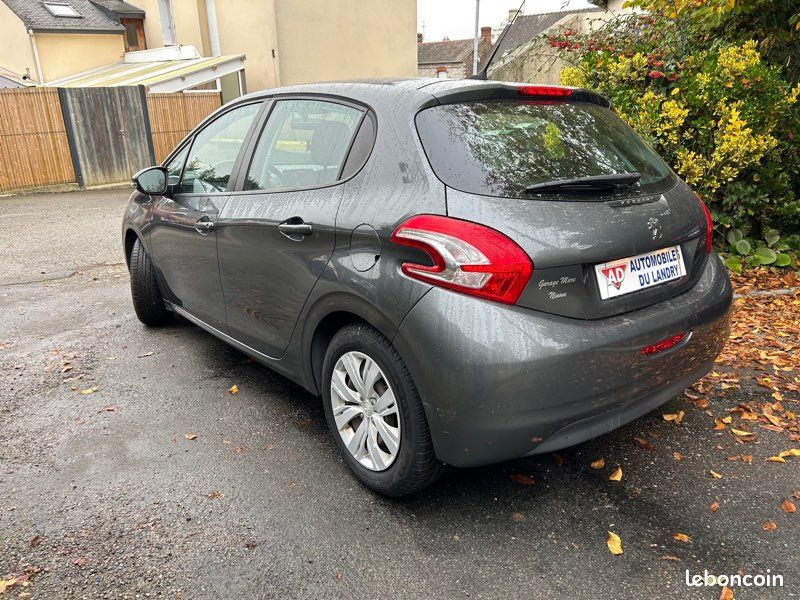 Peugeot 208 hdi 139900 km 1.4hdi toute options (image 4)