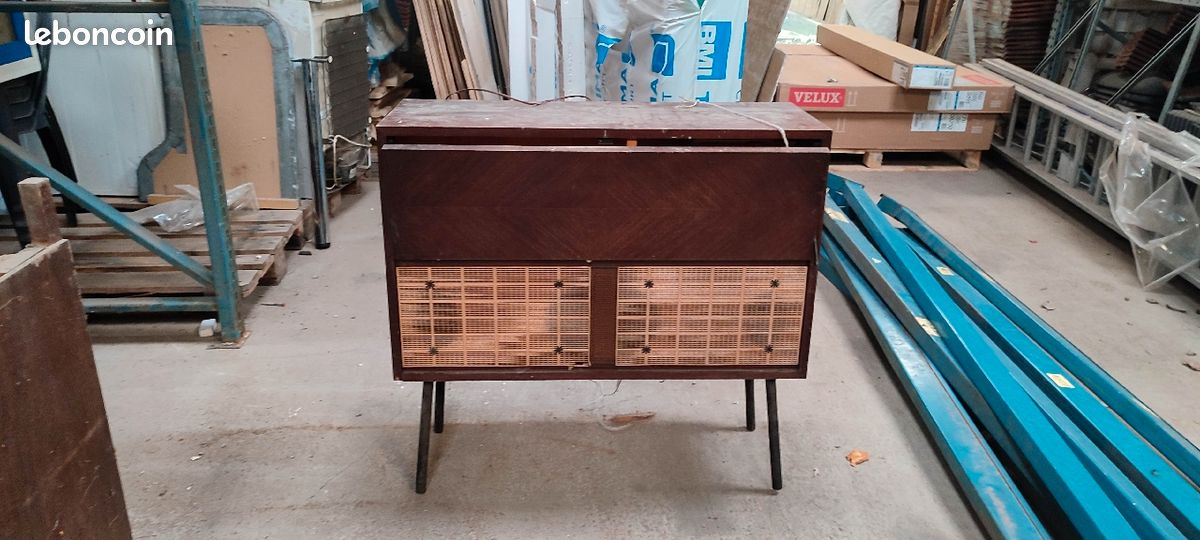 Meuble radio tourne disque (image 3)