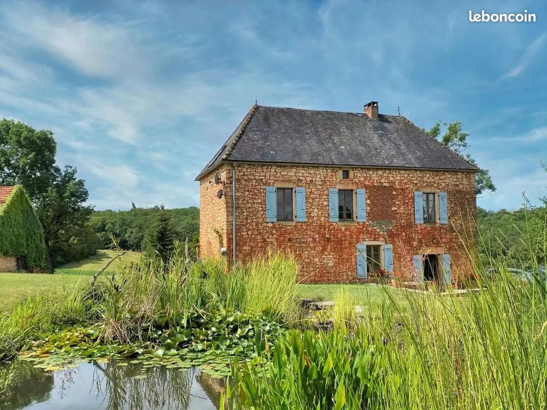 Maison 8 pièces 289 m² · à Dégagnac · 289 m² · 598 000 €
