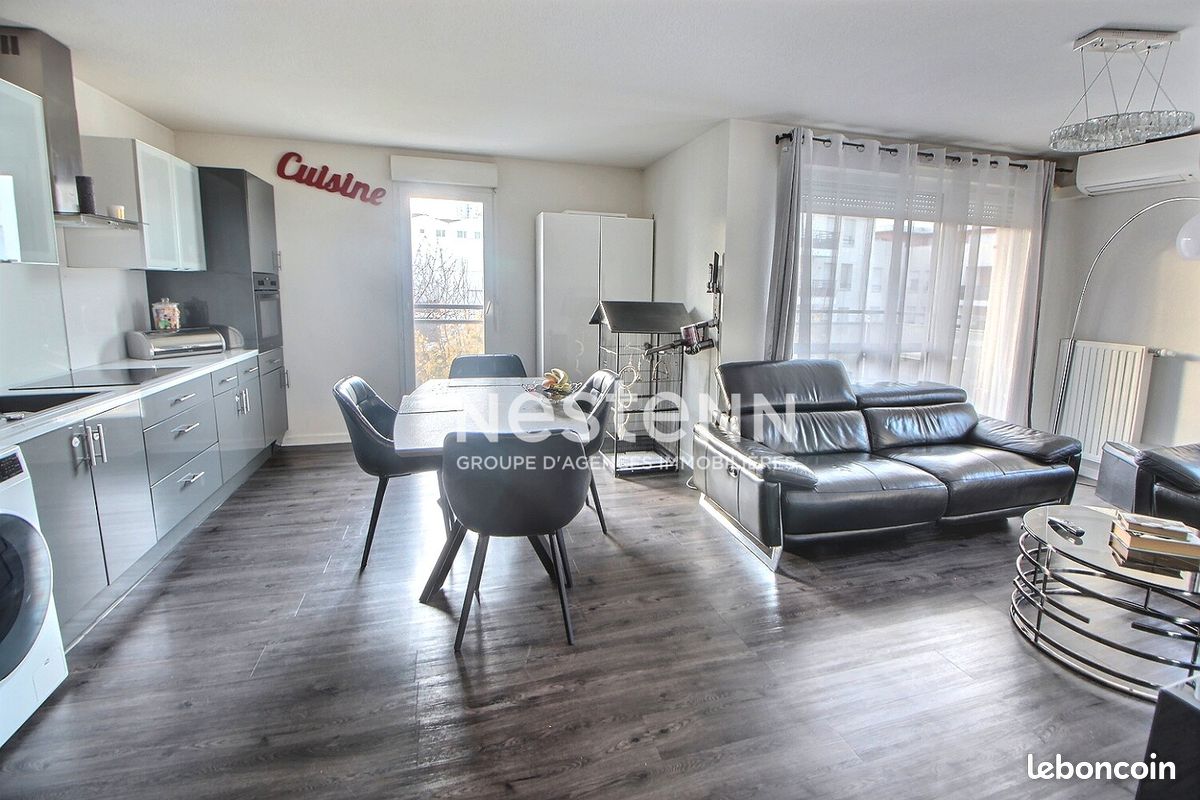 Appartement 3 pièces 65 m² · à Vénissieux · 65 m² · 160 000 €