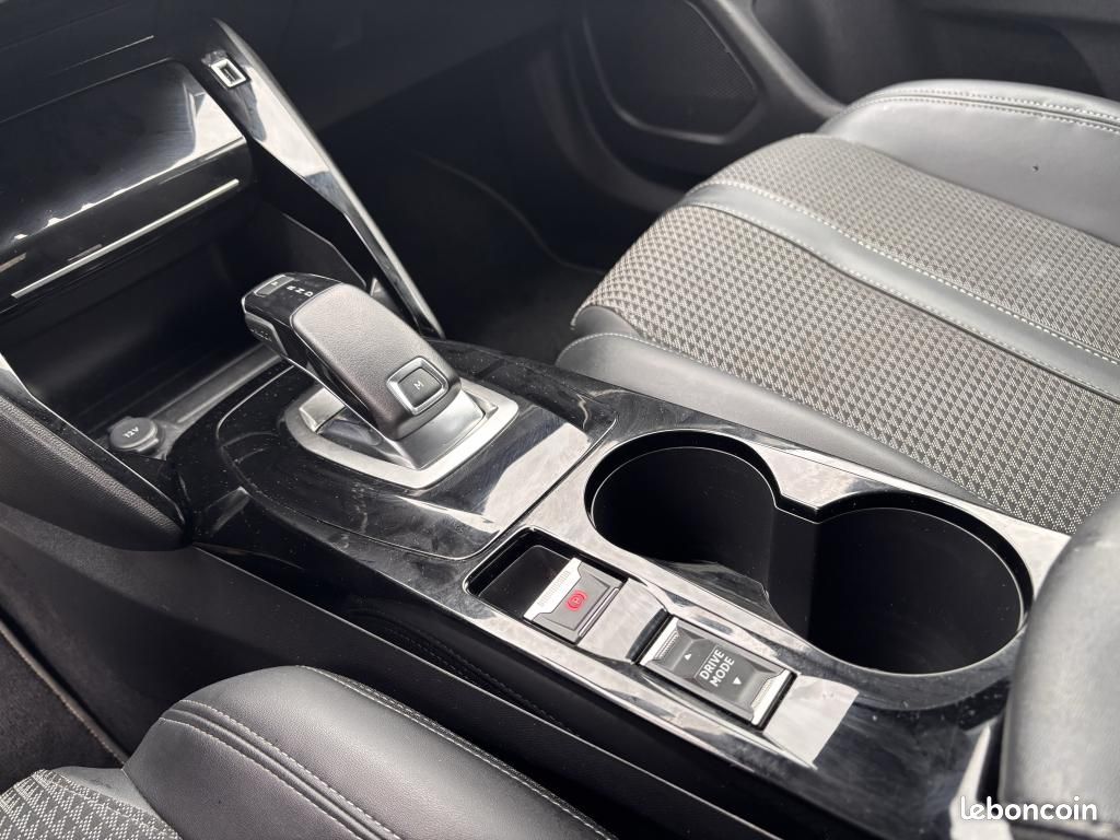 PEUGEOT 2008 GT II - 1.5 DIESEL - 130CH - BV EAT8 - Garantie 12 Mois (image 27)