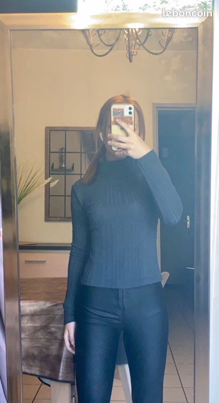Pull/sous pull Shein (image 1)