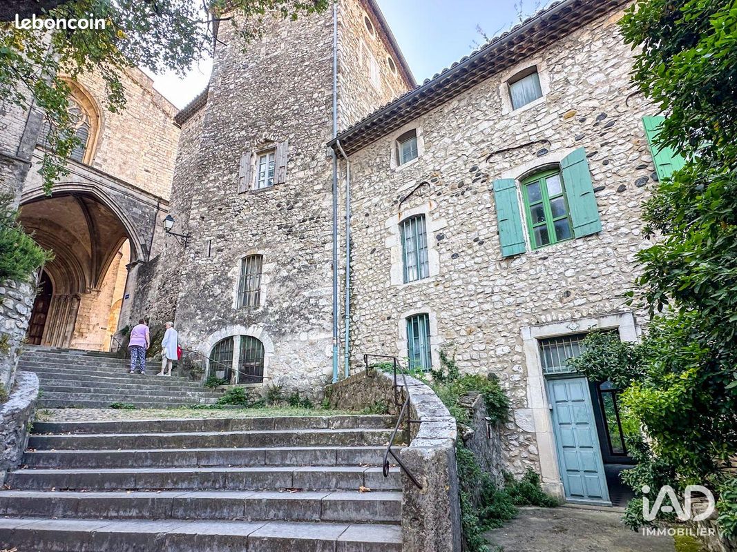 Maison 6 pièces 180 m² · à Viviers · 180 m² · 189 000 €
