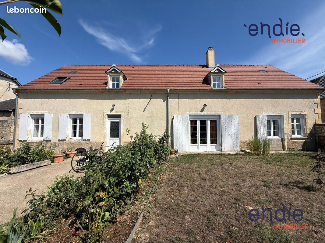 Maison 8 pièces 220 m² · à Ourouer-les-Bourdelins · 220 m² · 300 000 €