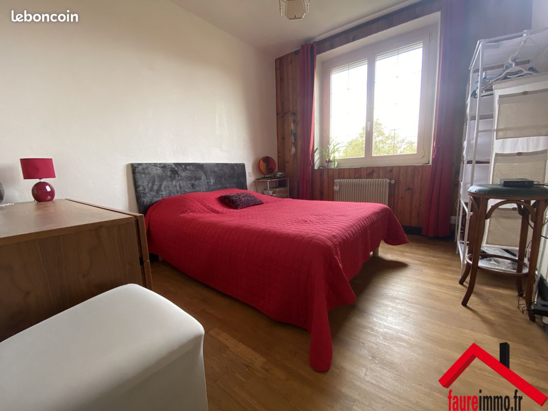 Maison 8 pièces 190 m² - Donzenac 19270 (image principale 3)