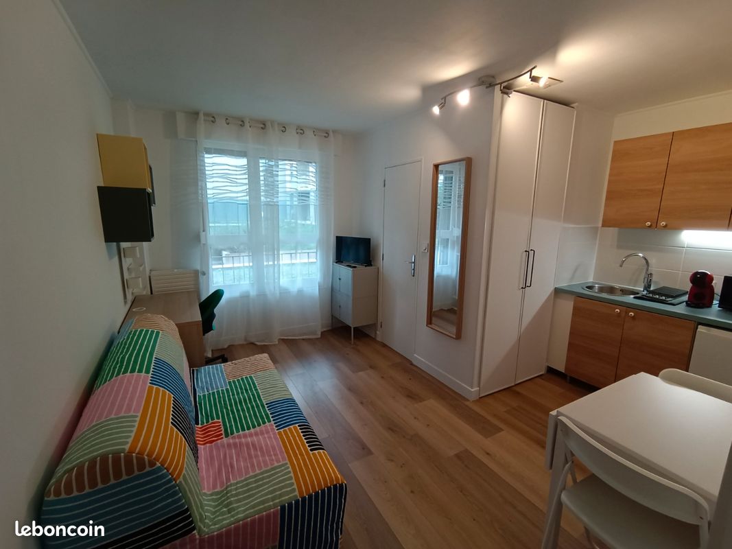 Appartement 1 pièce 16 m² · à Orléans · 16 m² · 540 €