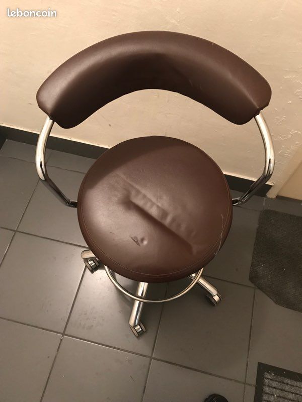 Chaises (image 1)