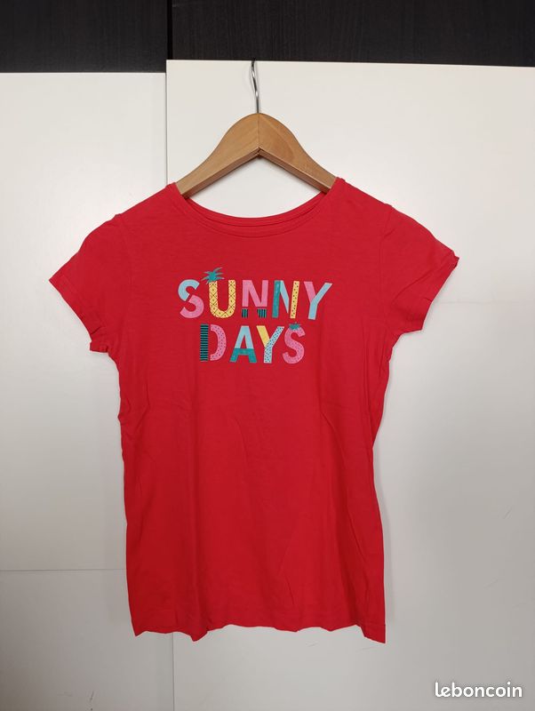 Primark Tee-shirt fille 11/12 ans : Achat occasion | T-shirts et débardeurs (fille) Primark Gris 10 ans (128-140 cm) Bon état Primark Tee-shirt fille 11/12 ans : Achat occasion | T-shirts et débardeurs (fille) Primark Gris 10 ans (128-140 cm) Bon état