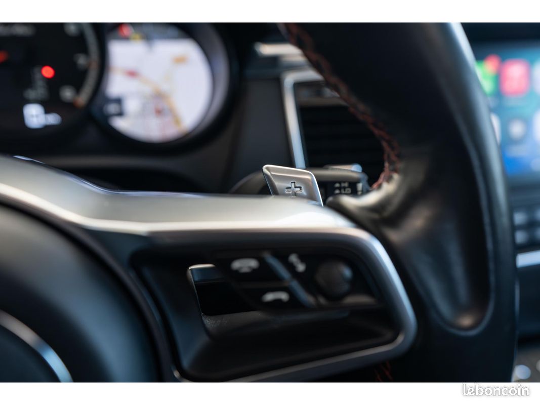 PORSCHE MACAN 3.6i V6 440 PDK Turbo Pack Performance (image 28)
