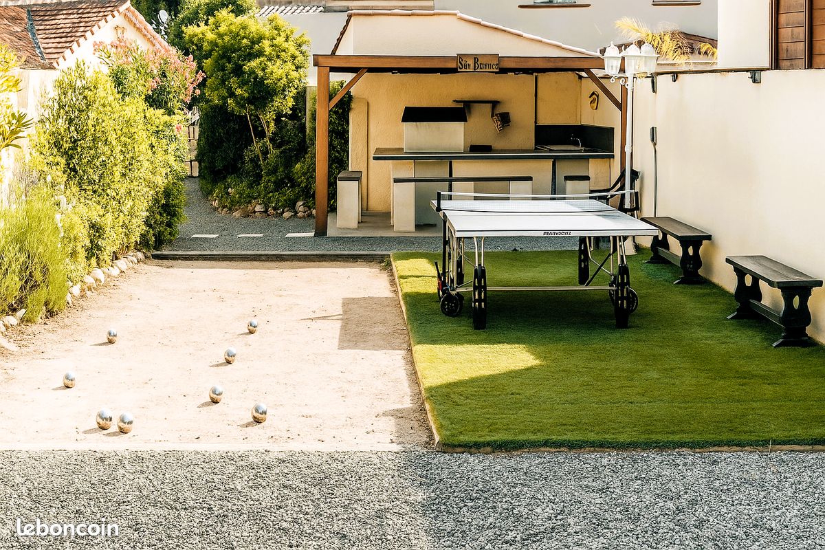 Studio plage à 200M- Terrasse- Piscine au sel- parking- BBQ (image 12)