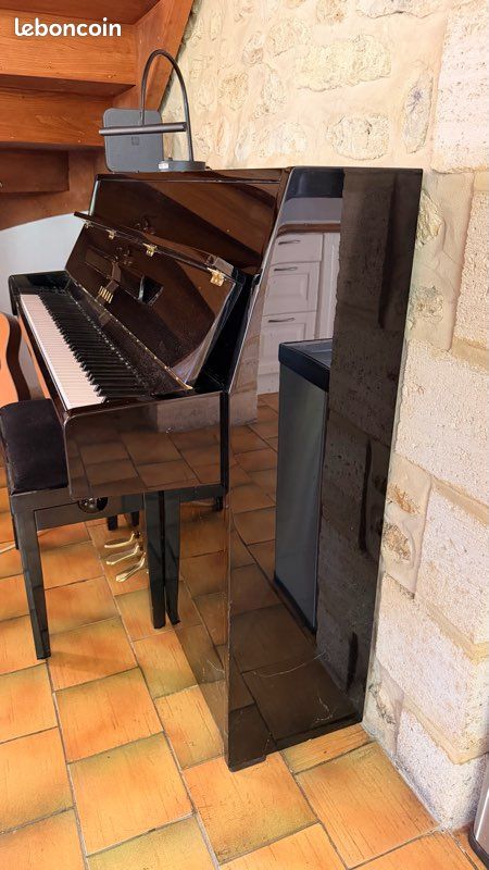 Piano (image 3)