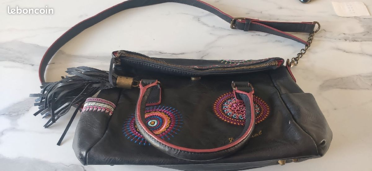 Sac à main desigual Accessoires Bagagerie