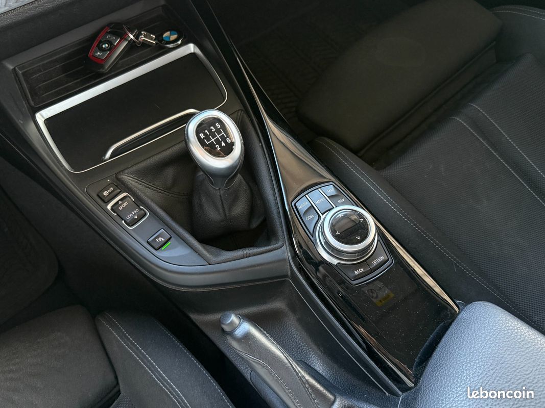 BMW SERIE 1 F20 LCI2 114d 95 CV Business Design + RADAR AV/AR + CLIM AUTO (image 25)