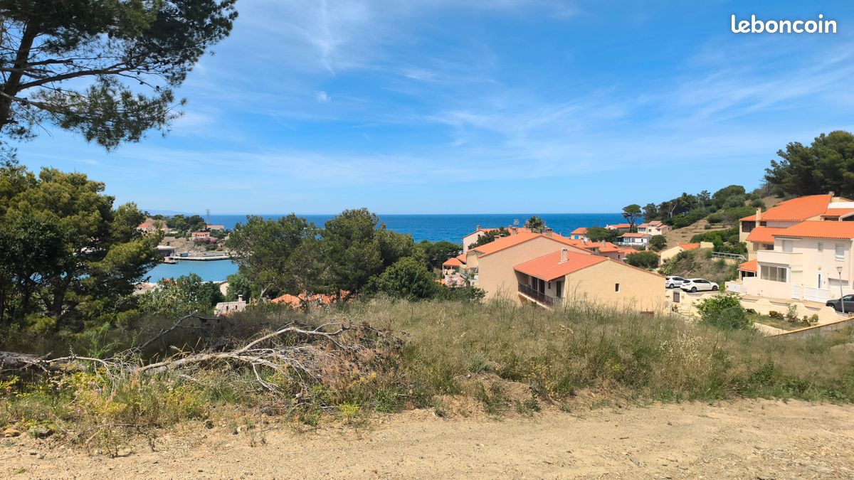 Terrain 686 m² · à Port-Vendres · 372 750 €