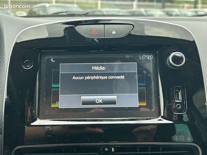 Renault CLIO IV 0.9 TCE 90CH ENERGY LIMITED 5P EURO6C (image 18)