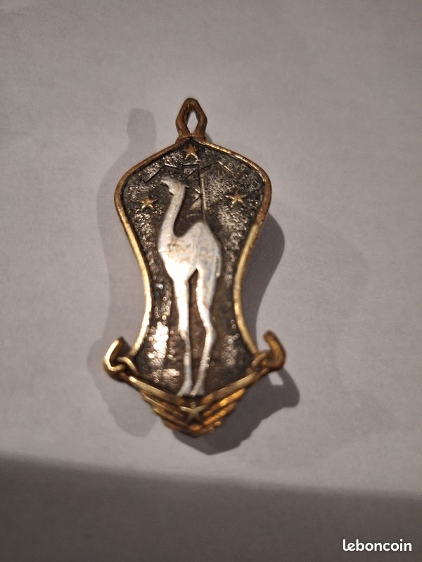 Insigne zone est Sahara Collection