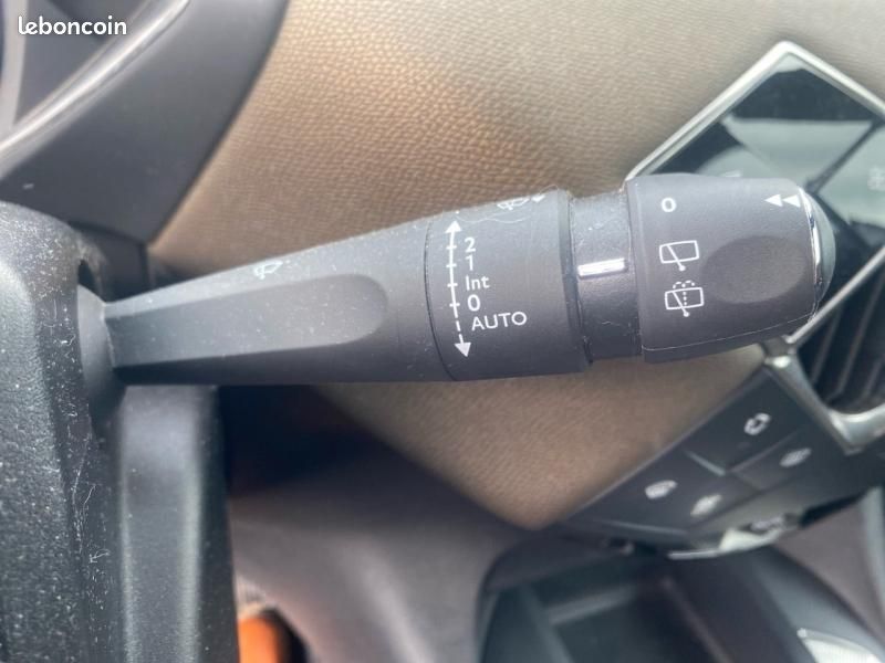 Ds DS 3 Crossback PureTech 100 So Chic / GPS + CAMERA (image 18)