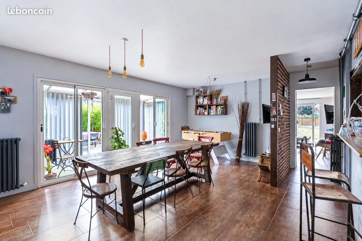 Maison 5 pièces 148 m² · à Épône · 148 m² · 369 000 €