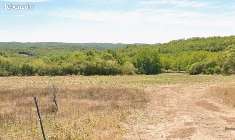 Terrain 1 500 m² Nadaillac