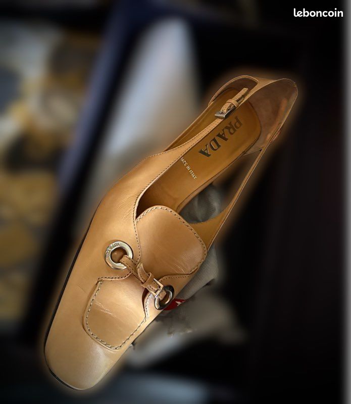 Chaussures Prada (image 1)