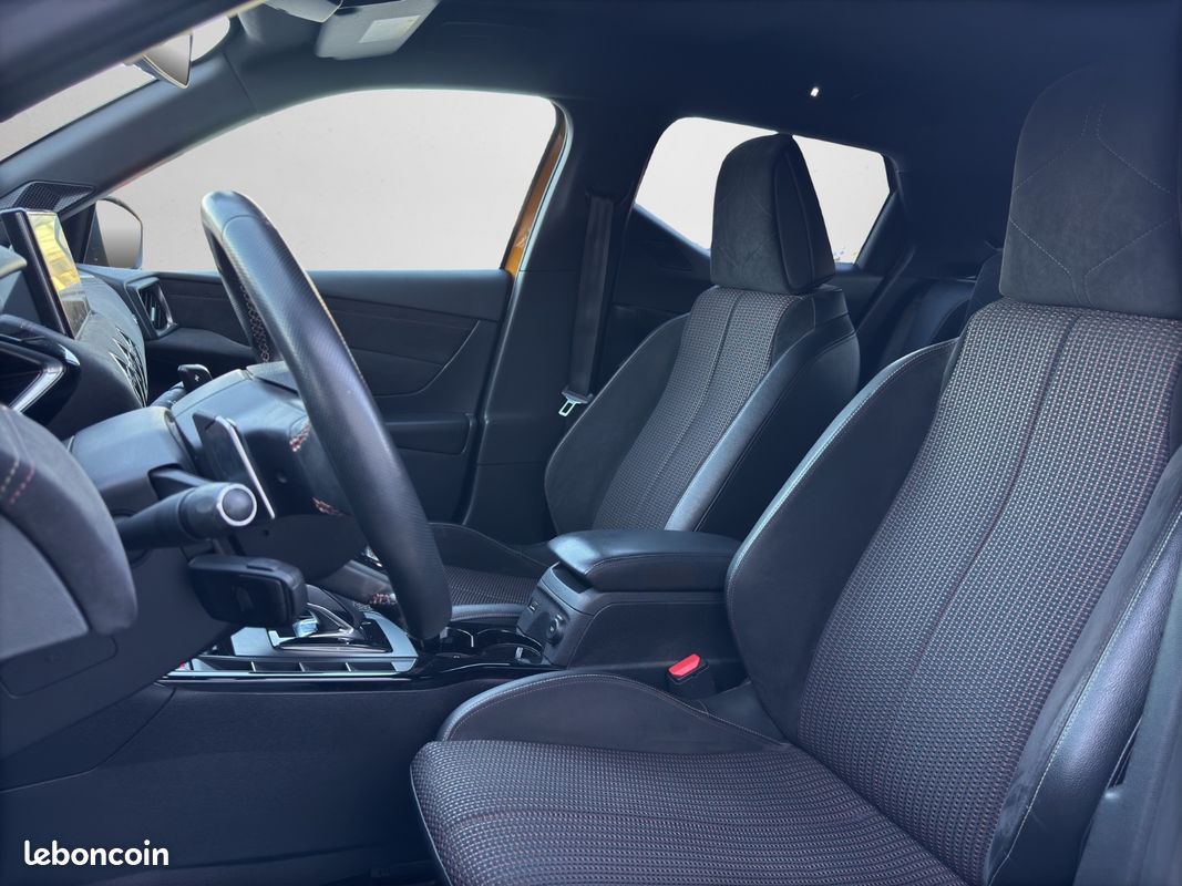 DS DS3 CROSSBACK PureTech 130 EAT8 So Chic (image 9)
