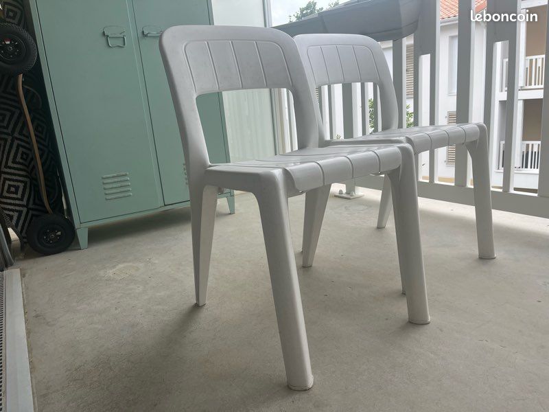 Chaises de jardin blanches Grosfillex (image 6)