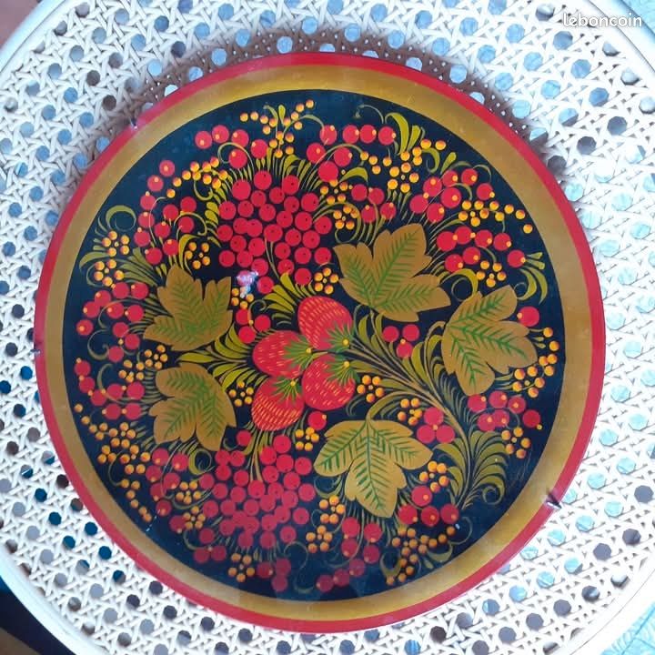 🎨 Assiette En Bois Peinte – Art Populaire Russe – Motif Floral – XXème