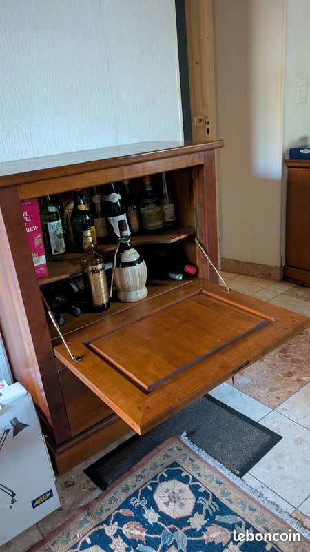 Vds meuble secrétaire placard a alcool bois massif sur Bagnoles de l'Orne (image 2)