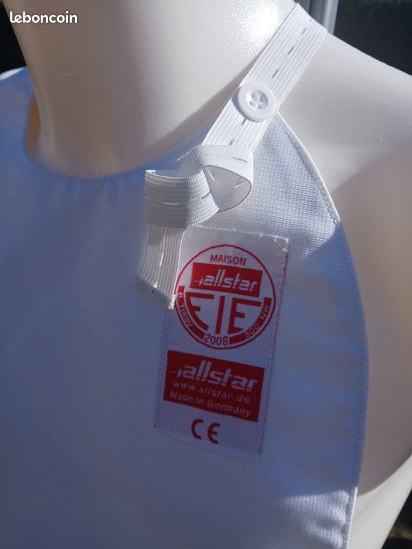 Plastron D'escrime Uhlmann CE 800N Pour Droitier - Protection Enfant (occasion)