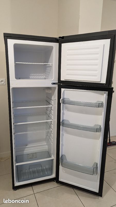 Réfrigérateur congélateur GRATUIT (image 1)