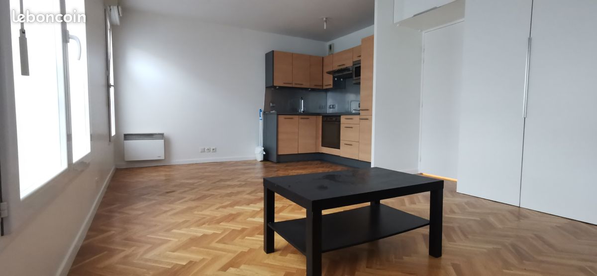 Appartement 1 pièce 33 m² · à Saint-Ouen-sur-Seine · 33 m² · 890 €/mois