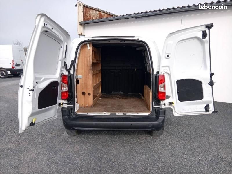 Citroen Berlingo Van 10 825 HT M 1.5 BlueHDi 100 CV Club 3 Places (image 5)