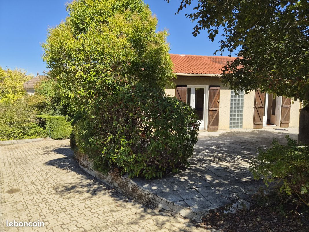 Maison 5 pièces 125 m² · à Pavie · 125 m² · 185 000 €