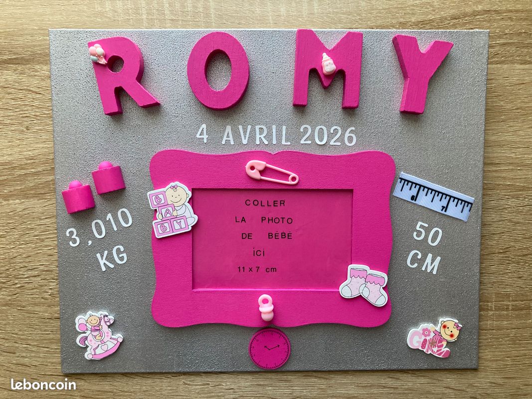 Cadre Boîte 3D Personnalisé – Rose, Gravé Main – Cadeau Naissance / Baptême Bébé