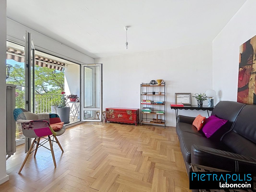 Appartement 6 pièces 112 m² · à Sainte-Foy-lès-Lyon · 112 m² · 360 000 €