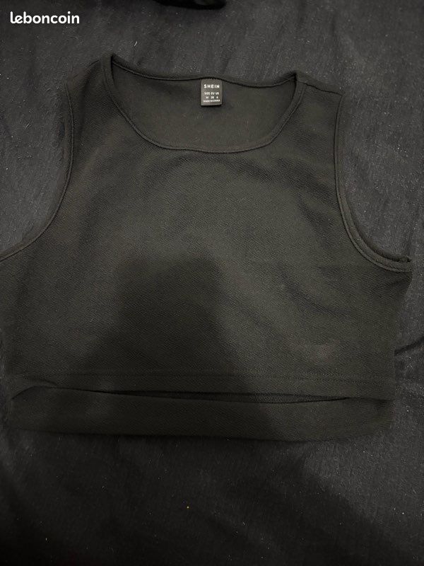 Crop top (image 1)