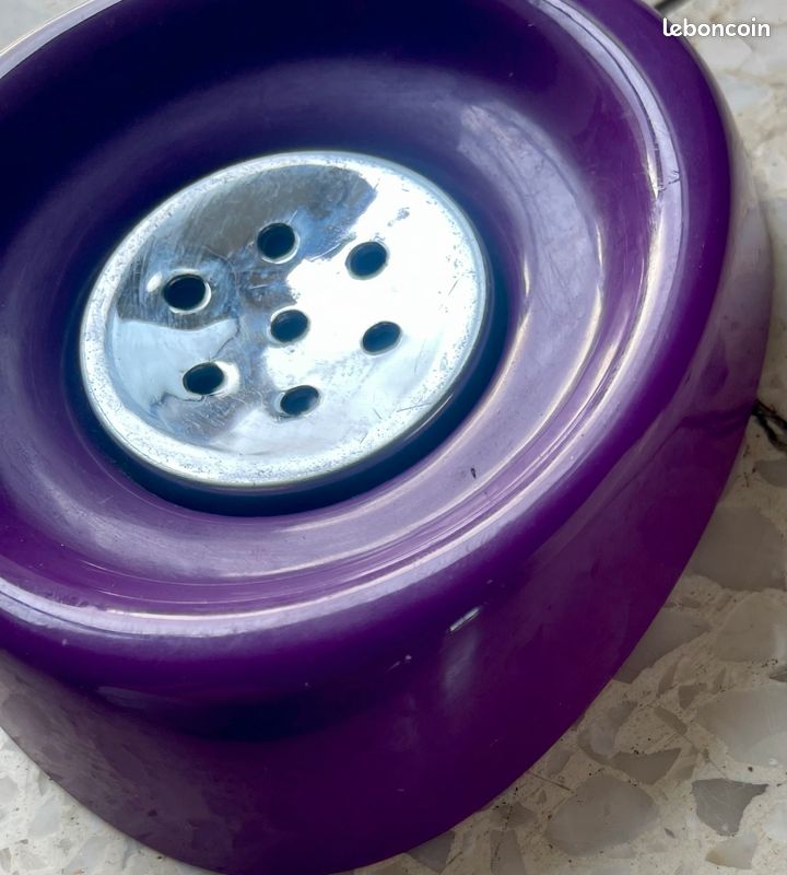 Porte savon avec égouttoir plastique mauve (image 1)