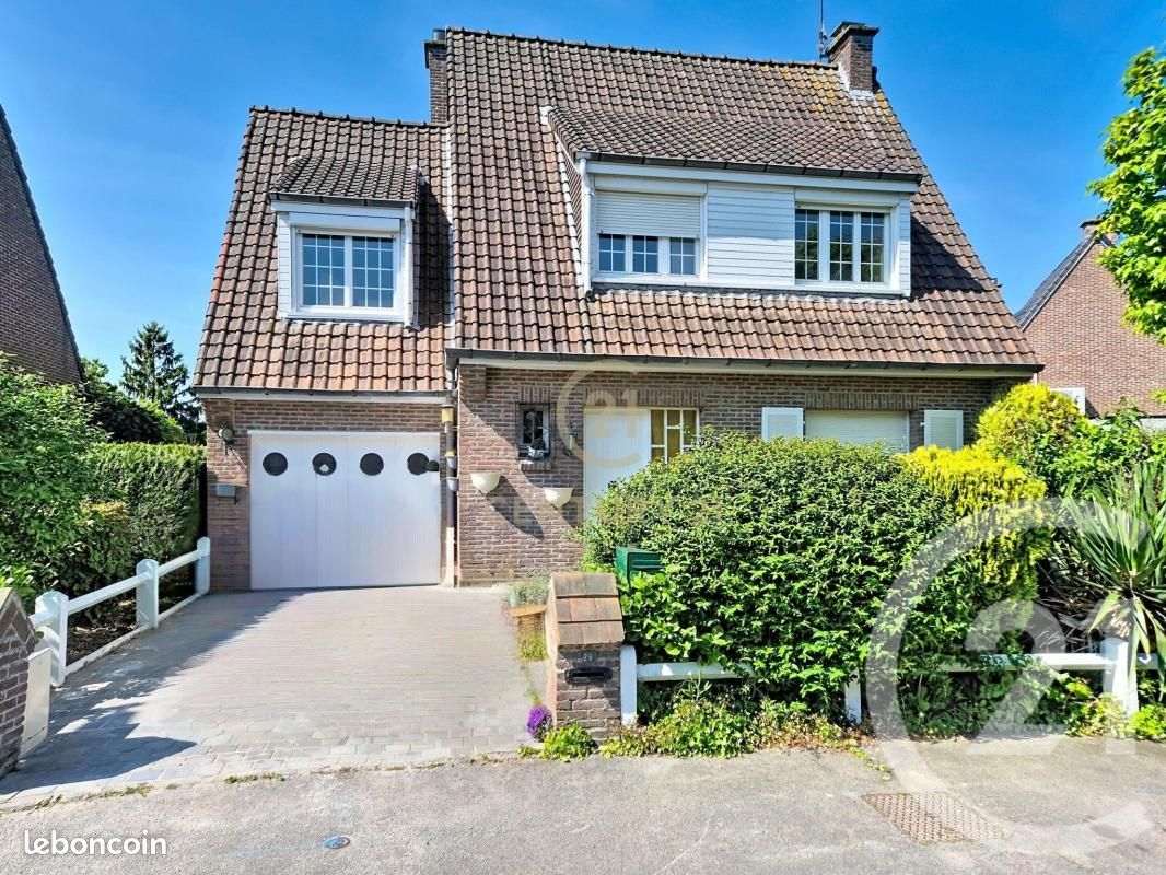 Maison 5 pièces 110 m² · à La Chapelle-d'Armentières · 110 m² · 269 700 €