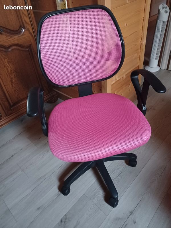 Chaise de bureau rose et noir (image 1)