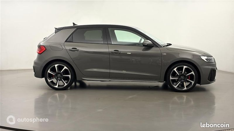 Audi A1 Sportback 35 TFSI 150ch S line S tronic 7 (image 4)