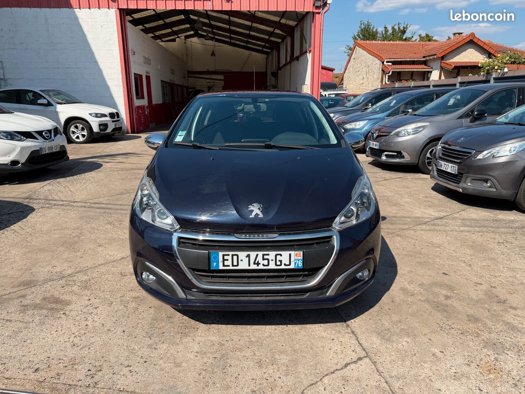 Peugeot 208 1.2 82 style 5p (image 2)