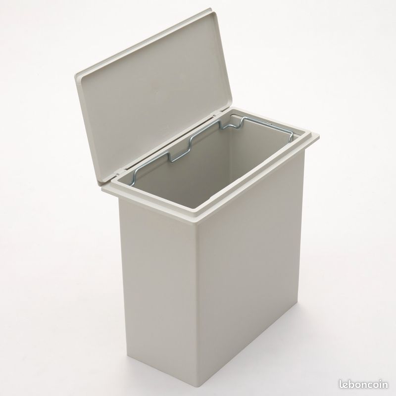 Poubelle neuve capacité env. 26 L (sac de 20 L) (image 4)