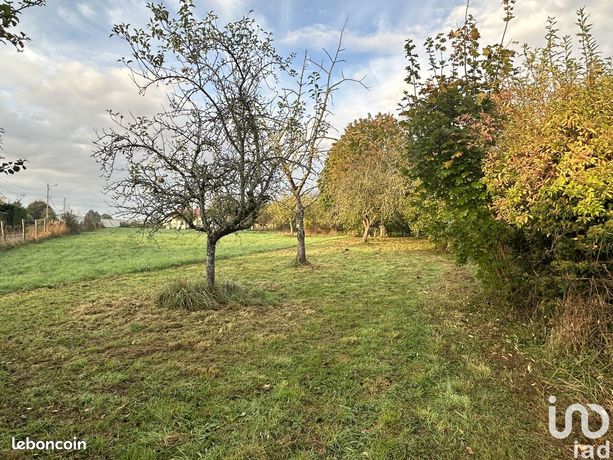 Terrain 1253 m² COURTENAY