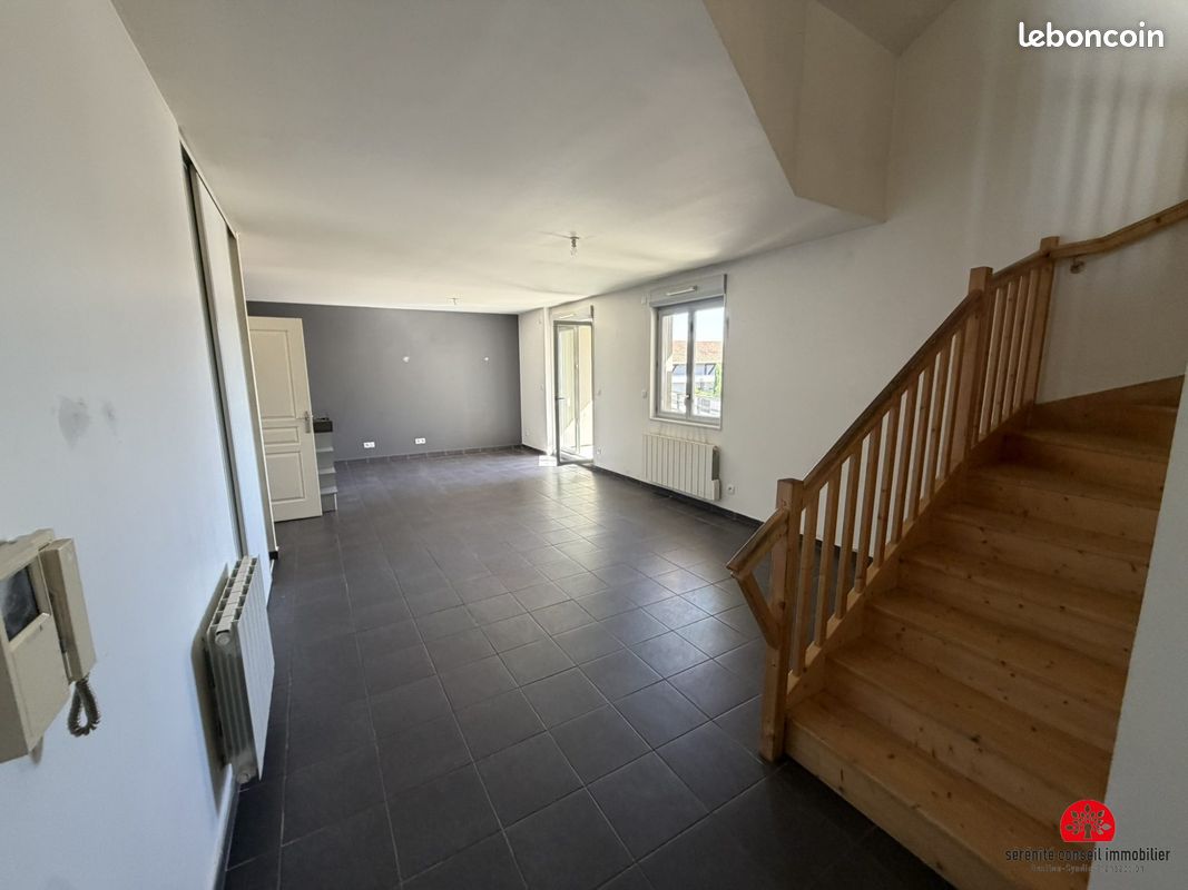 Appartement 4 pièces 101 m² · à Rillieux-la-Pape · 101 m² · 300 000 €