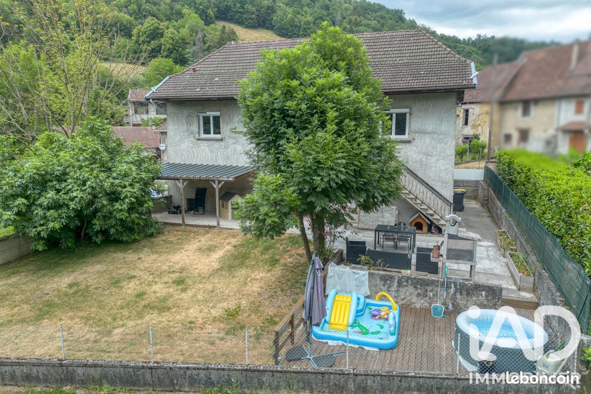 Maison 5 pièces 115 m² · à Saint-Bueil · 115 m² · 245 000 €