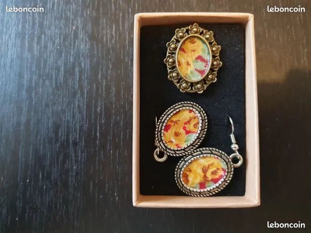 Parure de bijoux artisanaux (image 1)