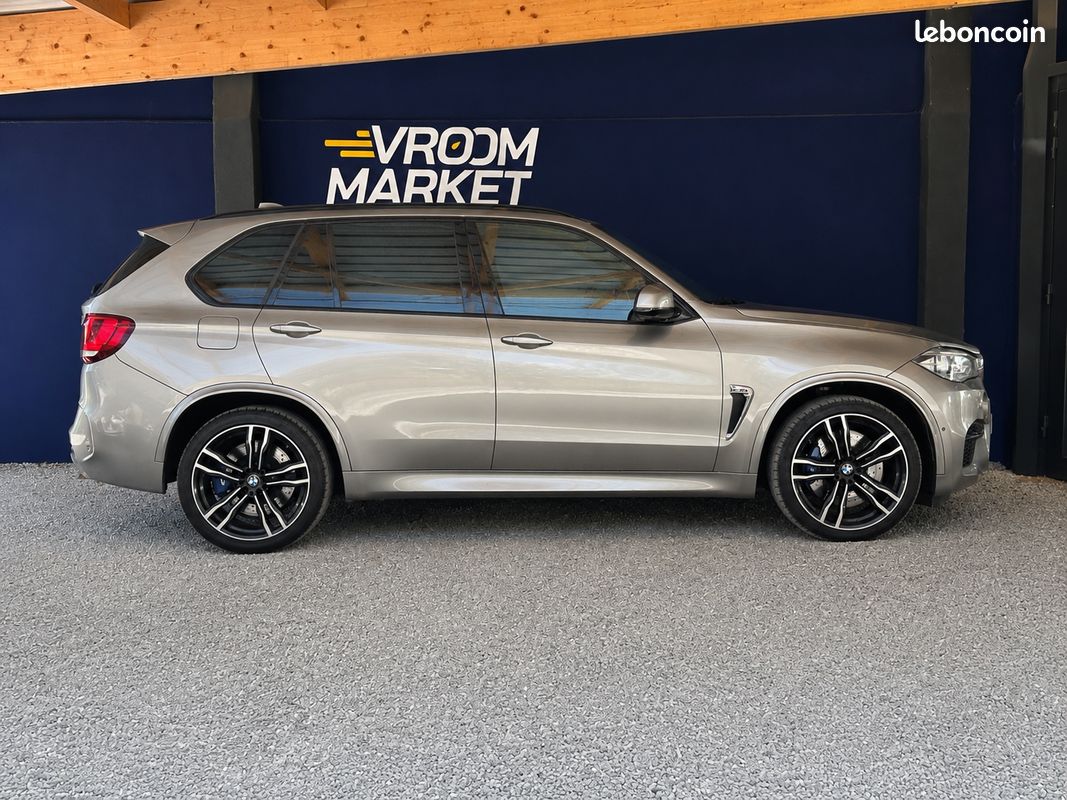 BMW X5 M F85 Pack COMPETITION 4.4 V8 575 cv - Première Main - Malus Payé - Immat France - B&O - Toit Ouvrant - Caméra de Recul - Attelage - Affichage Tête Haute (image 3)